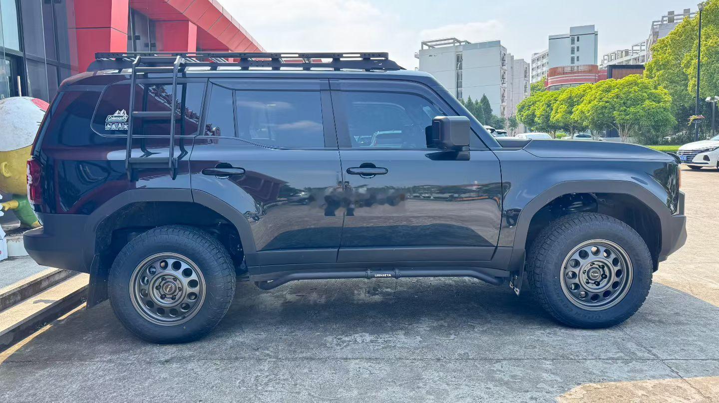 日本JAOS Victron Tribe 18*8.5 et+45 6h139.