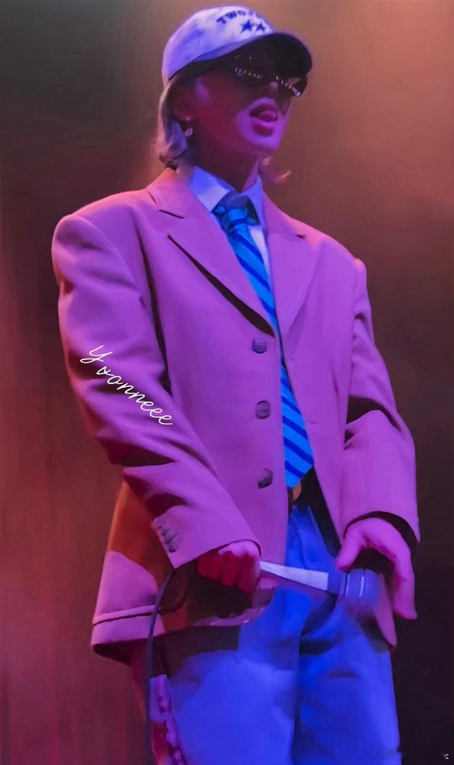 蔡徐坤伦敦唱了Remedy蔡徐坤伦敦场Remedy演绎太绝！极简钢琴编曲凸显优质