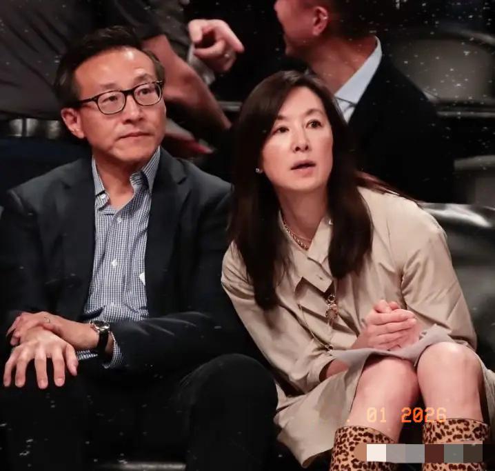 蔡崇信和吴明华离婚
给所有女人上了一课
你可以结婚，也可以离婚，但是一定要拥有属
