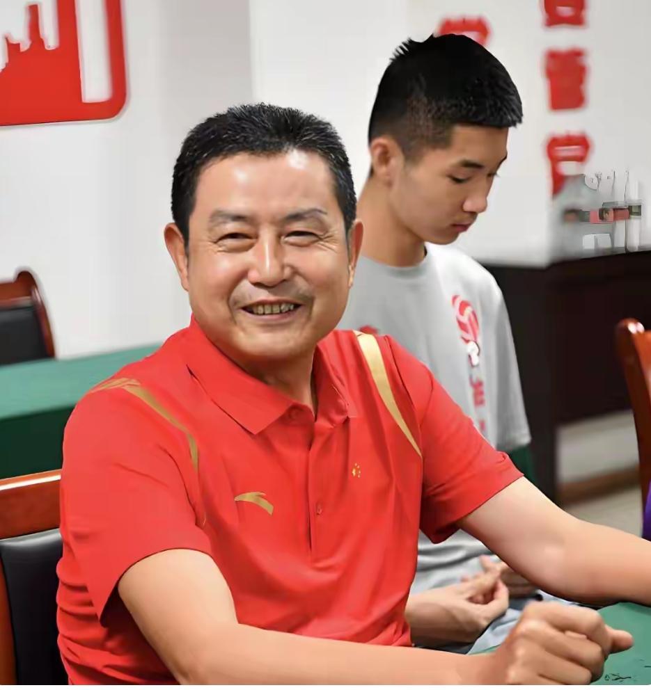 陈忠和：69岁不显老，与女儿来往不多，他为大龄儿子的婚事操心
娱乐 明星