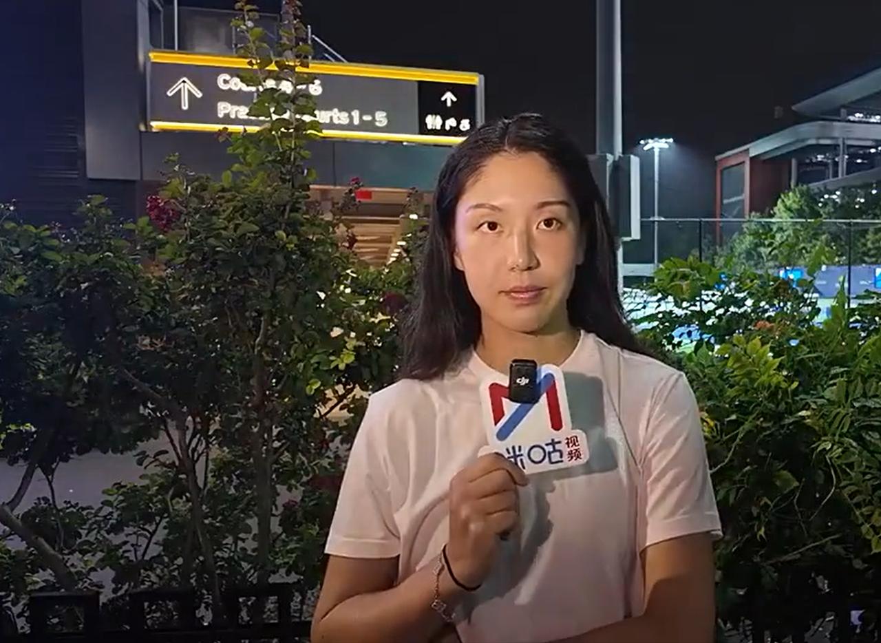 【王欣瑜：打球要更加果断,做一名坚持主动执行自身打法的球员。】

记者：欣瑜你好