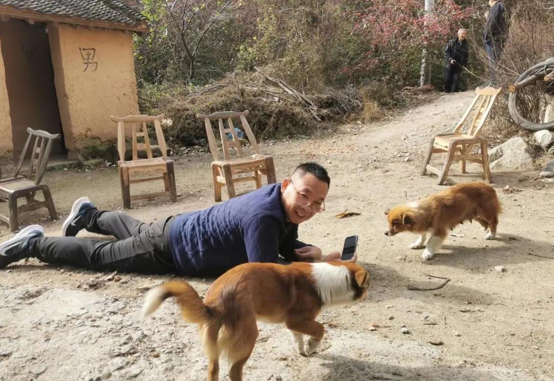 他是谁？他就是中国超市牛人于东来。