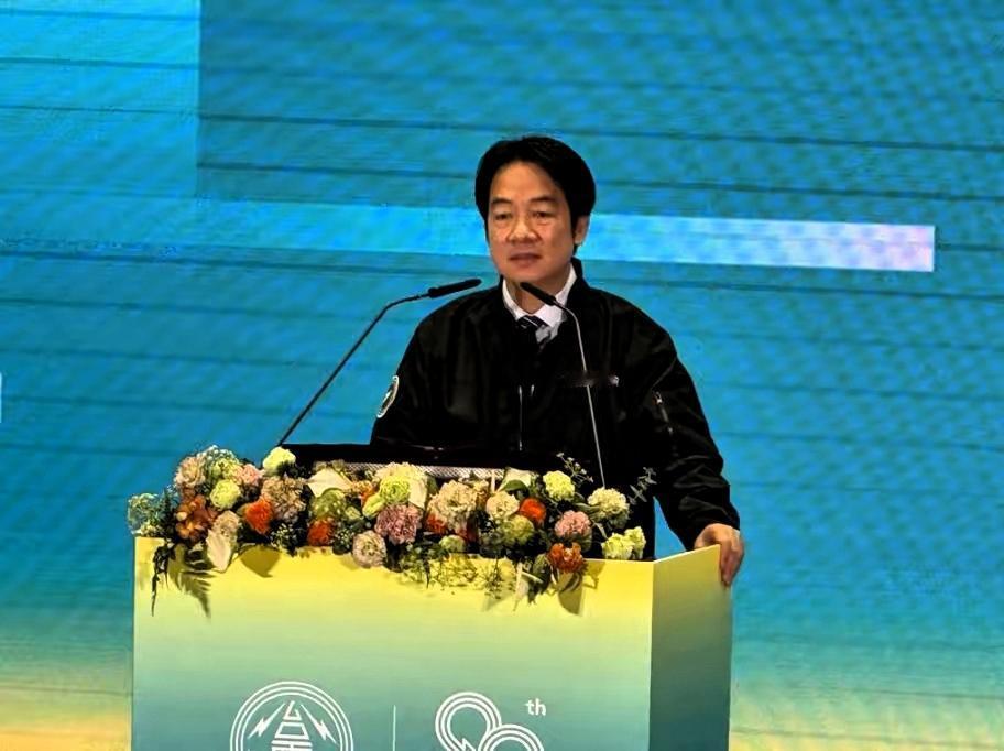赖清德五一劳动节声明称：今年最低工资已连续第10年调升，月薪29500元、时薪1