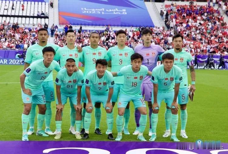 亚洲杯——国足0:0平黎巴嫩队，球迷打分环节——

1，主帅扬科维奇——1分，只