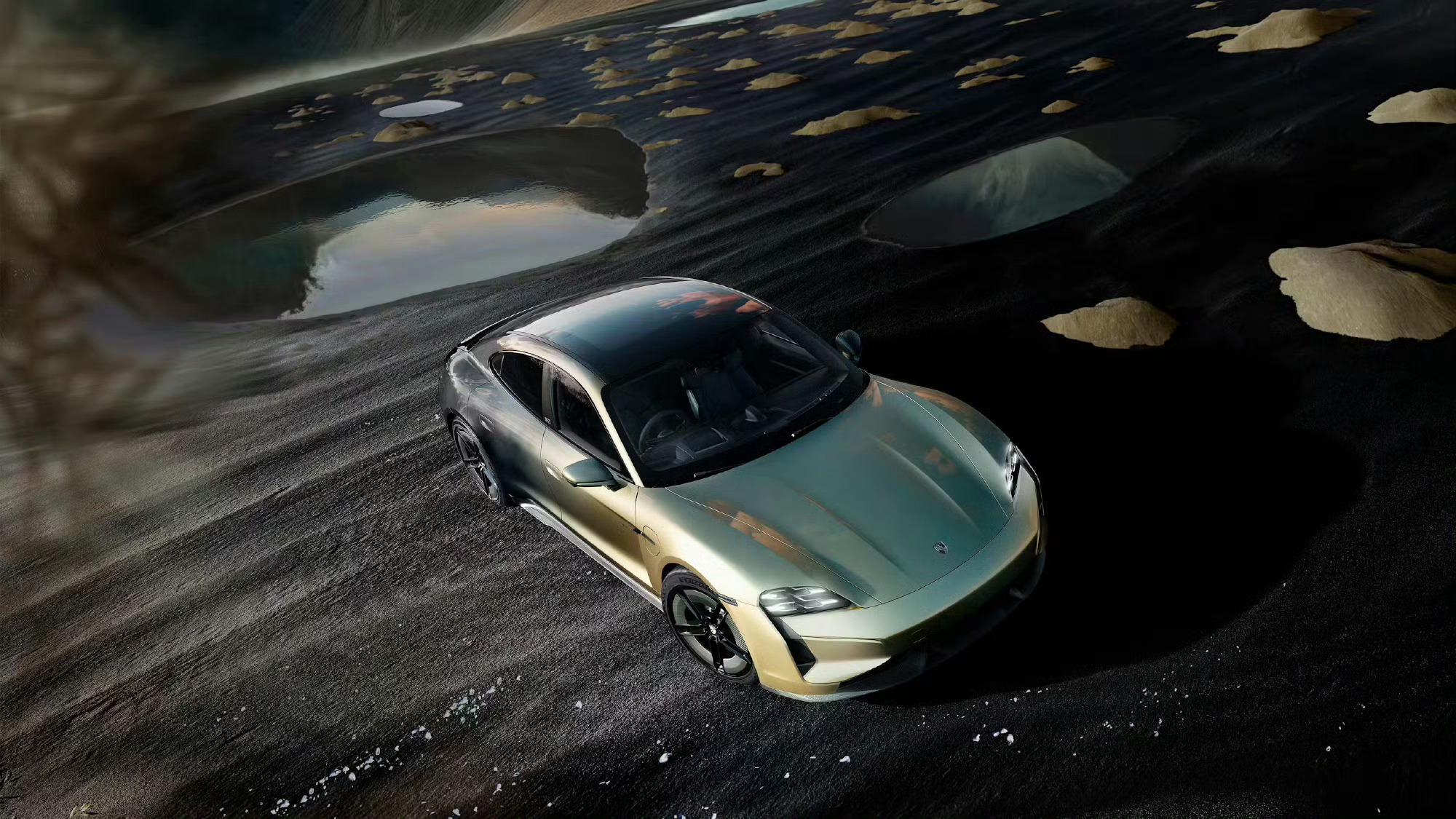 保时捷 一台天宫玉色的 Taycan Turbo S，由保时捷亚太区携手 Son