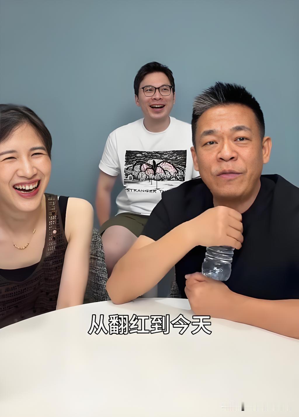 56岁的孙浩凭借《主角》里秦腔老艺人苟师一角翻红后，在节目里自曝从走红至今没赚一