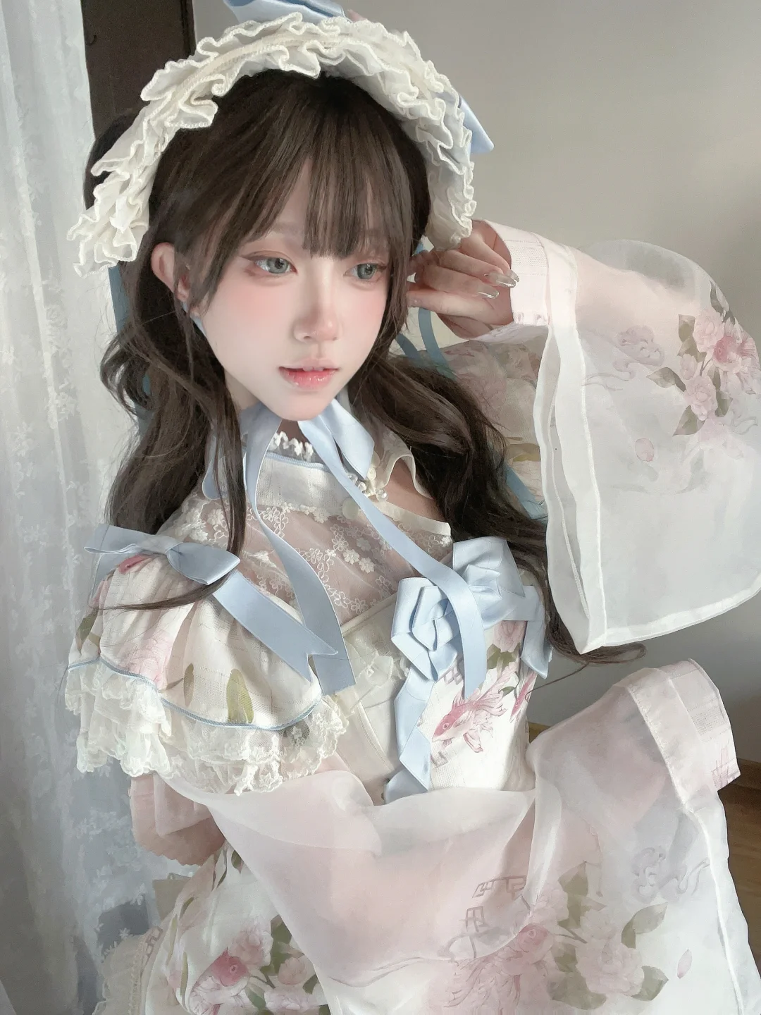 霸总把我丢在床上，愤怒的扯下我的发带，手袖，外套，素鸡，小裙子侧腰的拉...