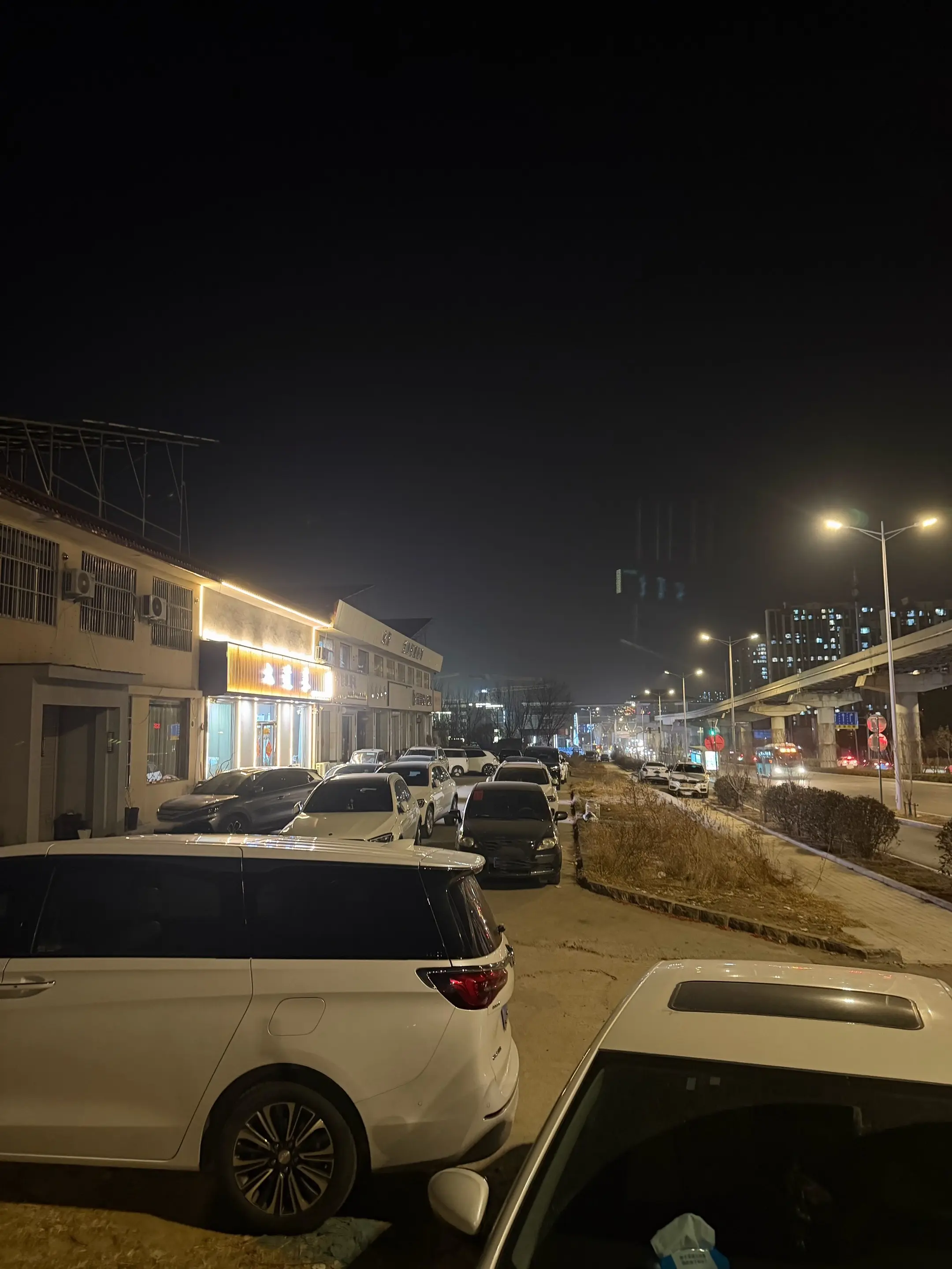 接不完订餐电话，这几天忙到，所有的工作人员吃饭的空都没有🙂‍↔️