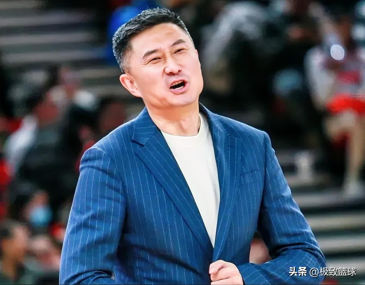 不懂就问！广东男篮为啥总被绝杀，本赛季第4次，问题到底出在哪？
 
广东主场93