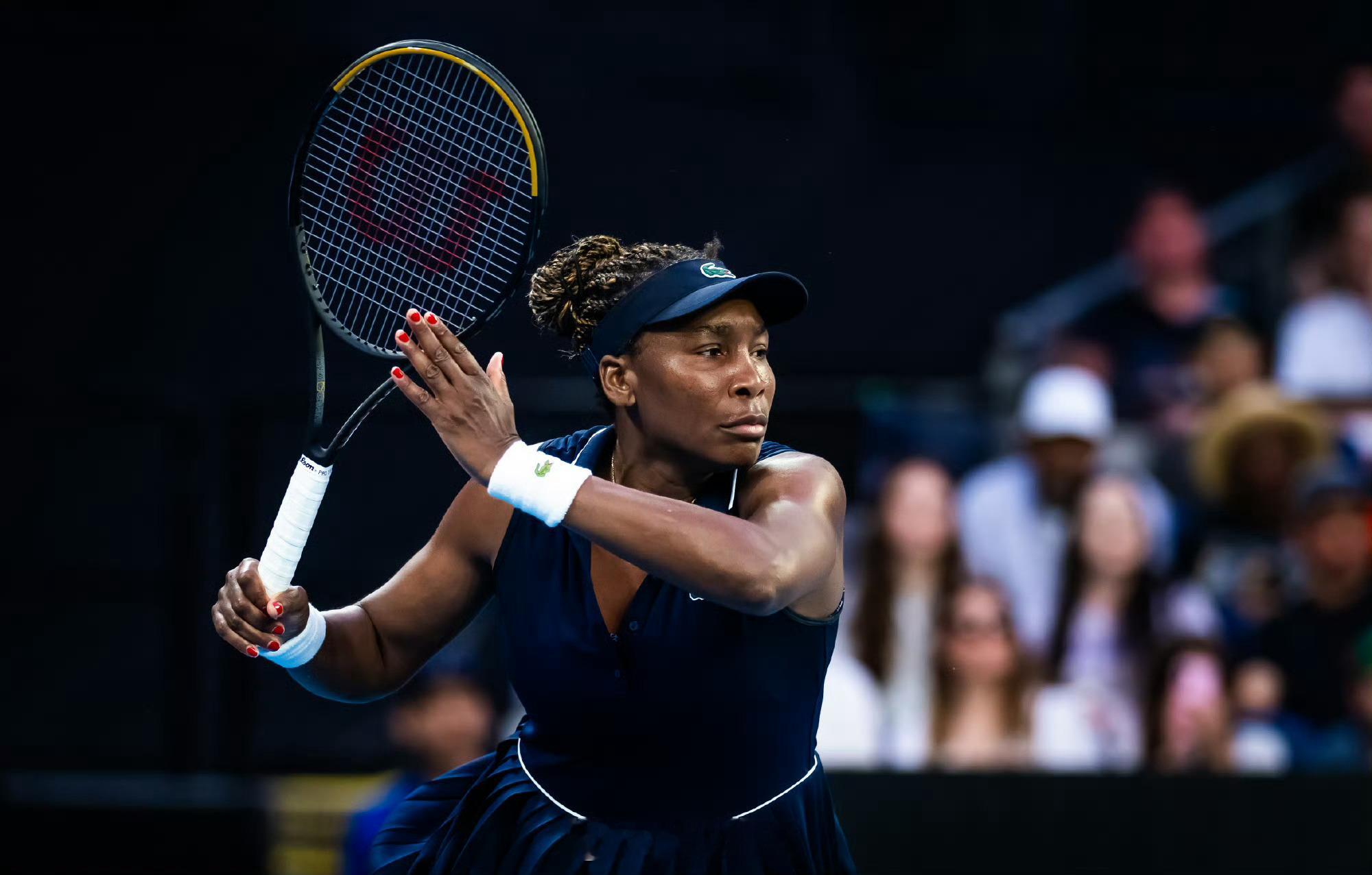 澳网2026 女单首轮持外卡出战的大威🇺🇸以7-6（5）/3-6/4-6负于