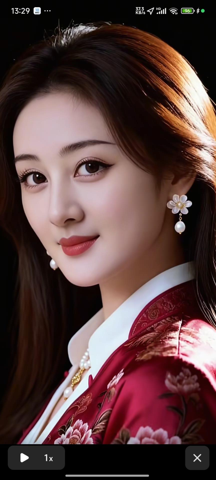 优雅东方美人，红衣华服，韵味十足！