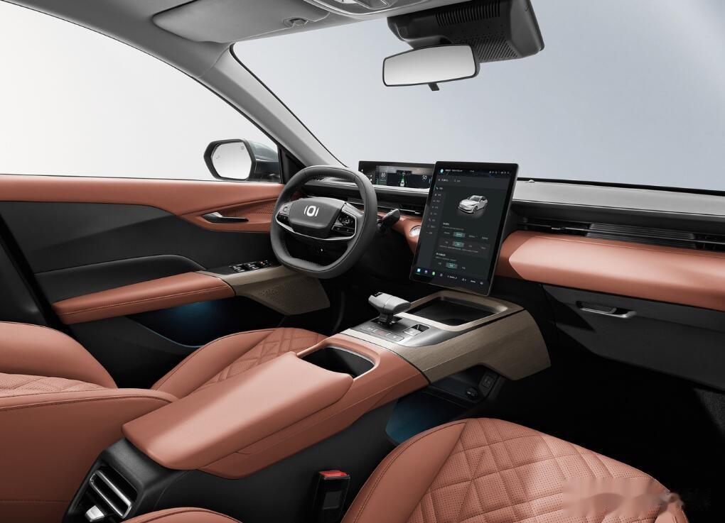 #长安启源A05 油电同价新选择# 在智能化方面，长安启源A05提供了前所未有的