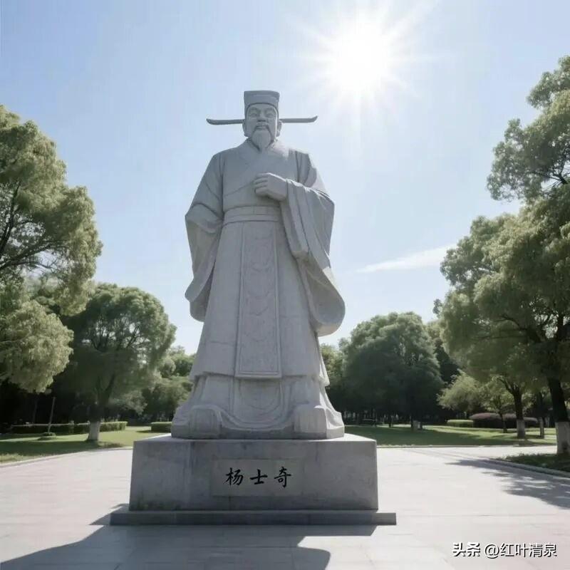 “职场立于不败之地”并非指永远不倒、永远升迁，而是指在复杂环境中保全自身、行稳致