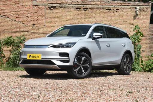 15万左右买新紧凑SUV，还是二手唐EV四驱旗舰？
 
如果预算卡在15万左右，