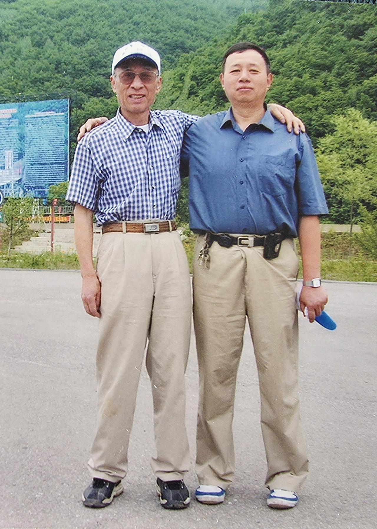 张书伟前辈生于1930年，如今已是96岁高龄。他不仅是我的老领导（曾担任抚顺市社