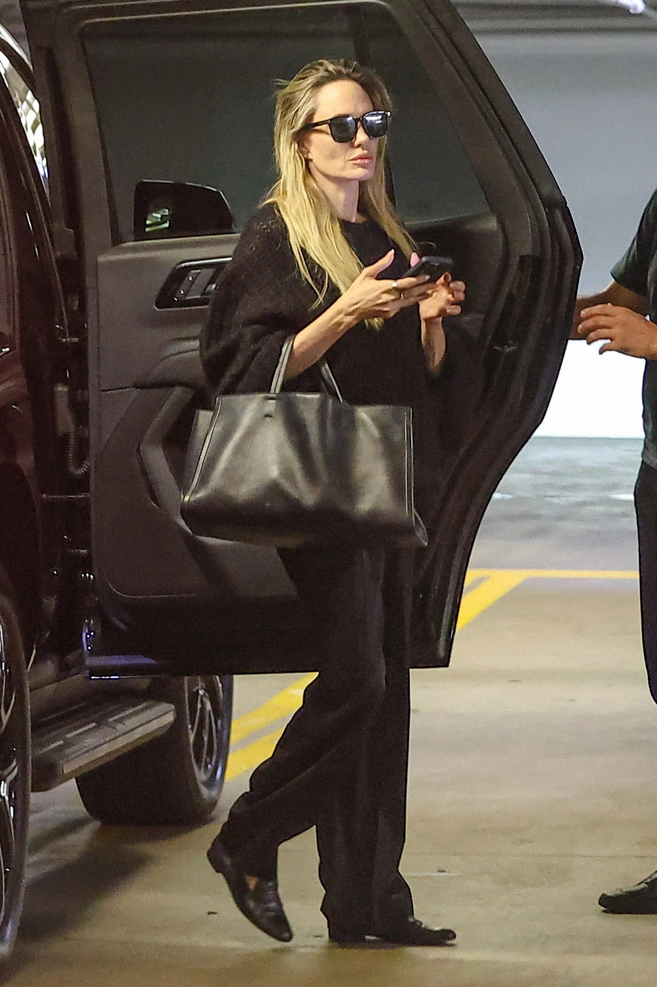 Angelina Jolie 7日加州Beverly Hills外出 