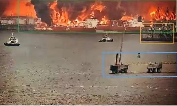 乌军无人机开始有计划地摧毁俄罗斯海上石油输出系统，不但让俄罗斯外汇收入遭受沉重打