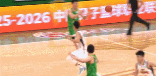 吃顿饺子！CBA辽宁轻取四川，张陈治峰18分+5板+1断，今天可扣爽了，弱队身上