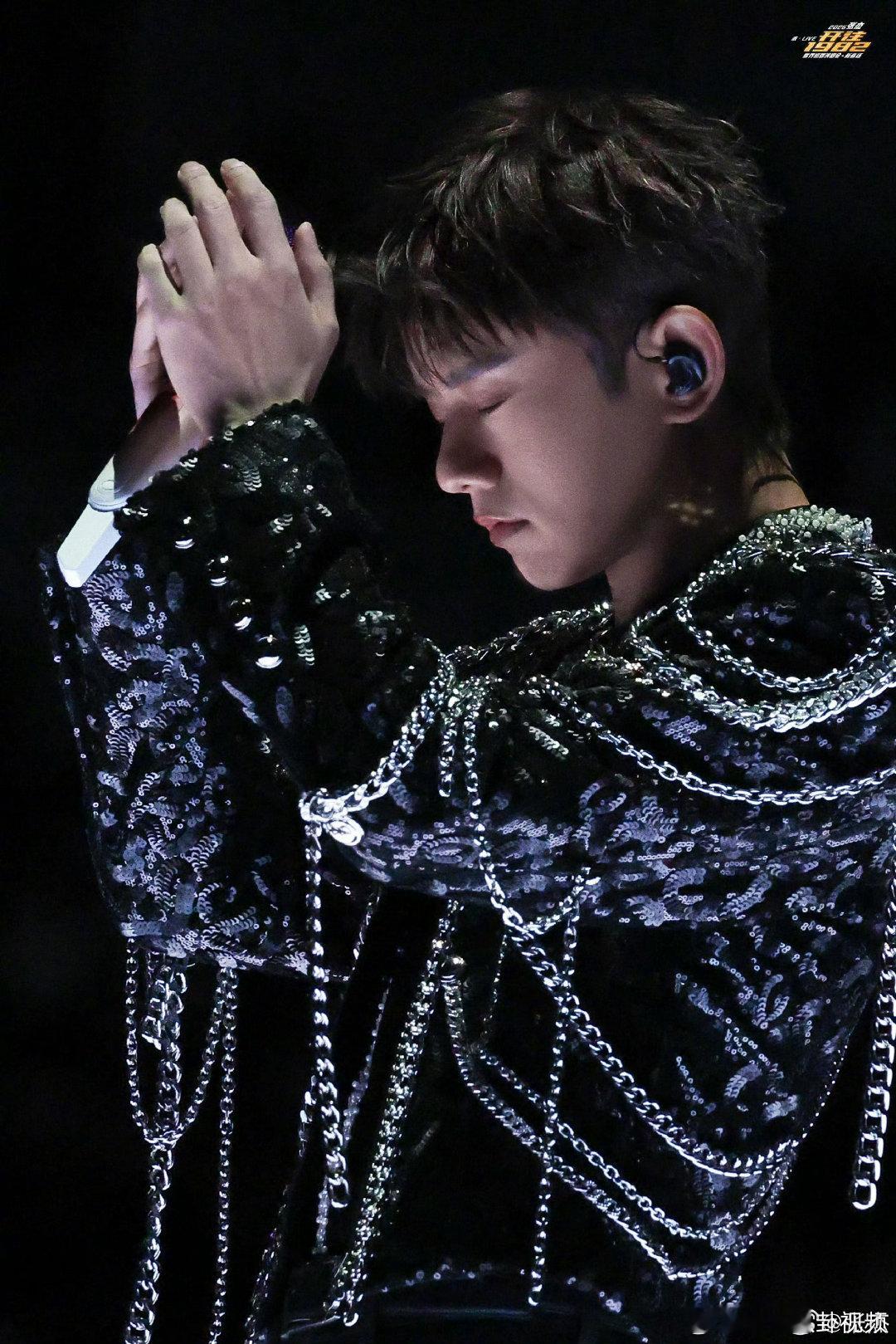 年前最后一场演唱会是张杰给的 张杰未LIVE巡回演唱会 用一场盛大演唱会告别旧年