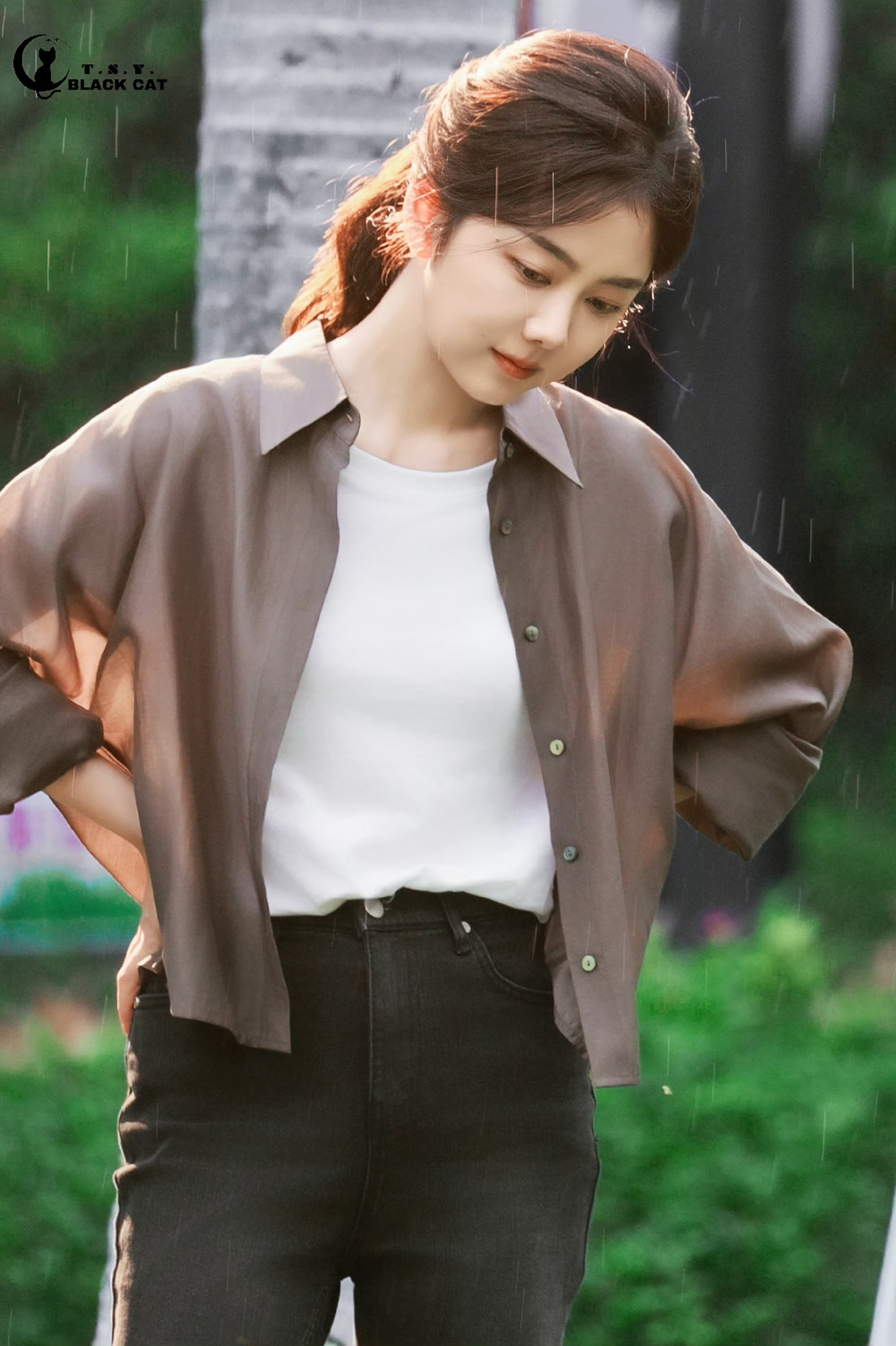谭松韵谭松韵春禾之上 tsy 谭松韵季三妹‎眼里是你，心里也是你，后来我的眼里就