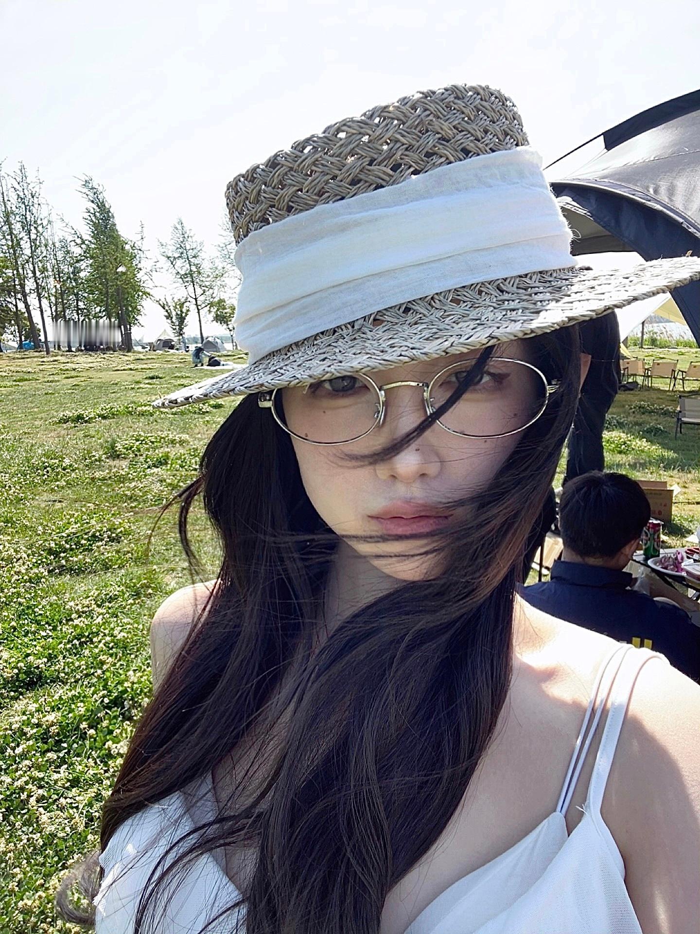 年轻不嗨老年痴呆🏕 ​​​
