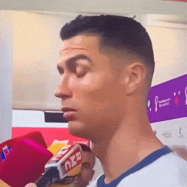 一会儿大于世界杯一会儿只是友谊赛，原来比赛是自适应含金量，咯咪的变脸速度快过点钞