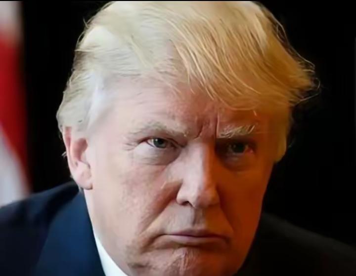 “美国终于清醒了，日本造核潜艇根本不是为了对付中国。华盛顿算计半天，突然发现日本