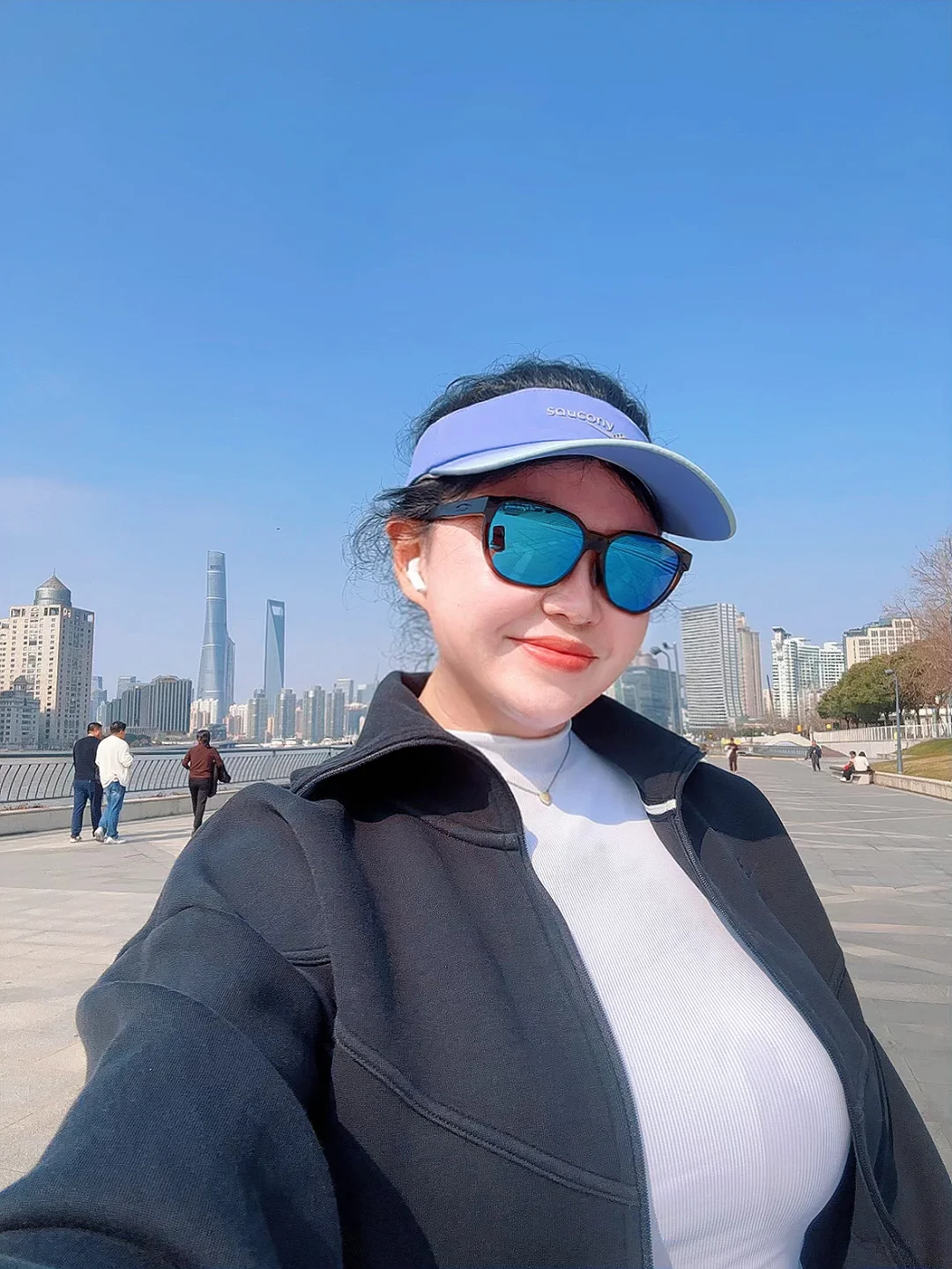 2月2，人生中的第一个20KM，跑饿了😝