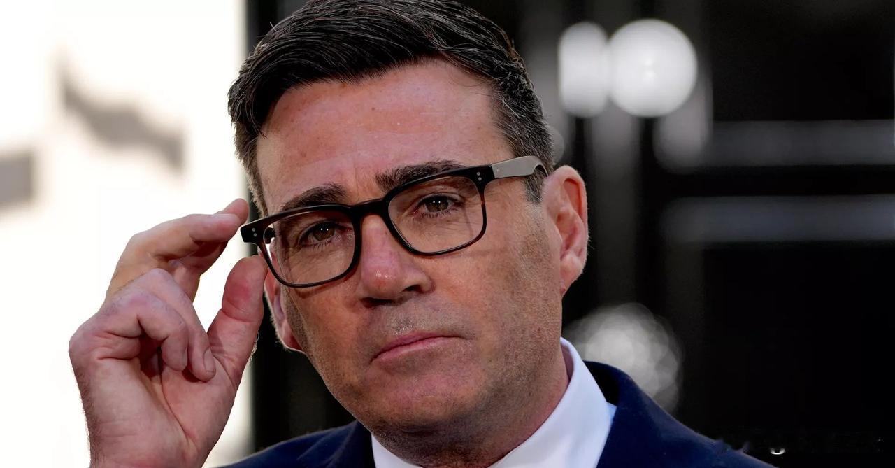 英国新首相伯纳姆：不惜公开批评特朗普，以国家利益划出对美外交红线

当地时间7月