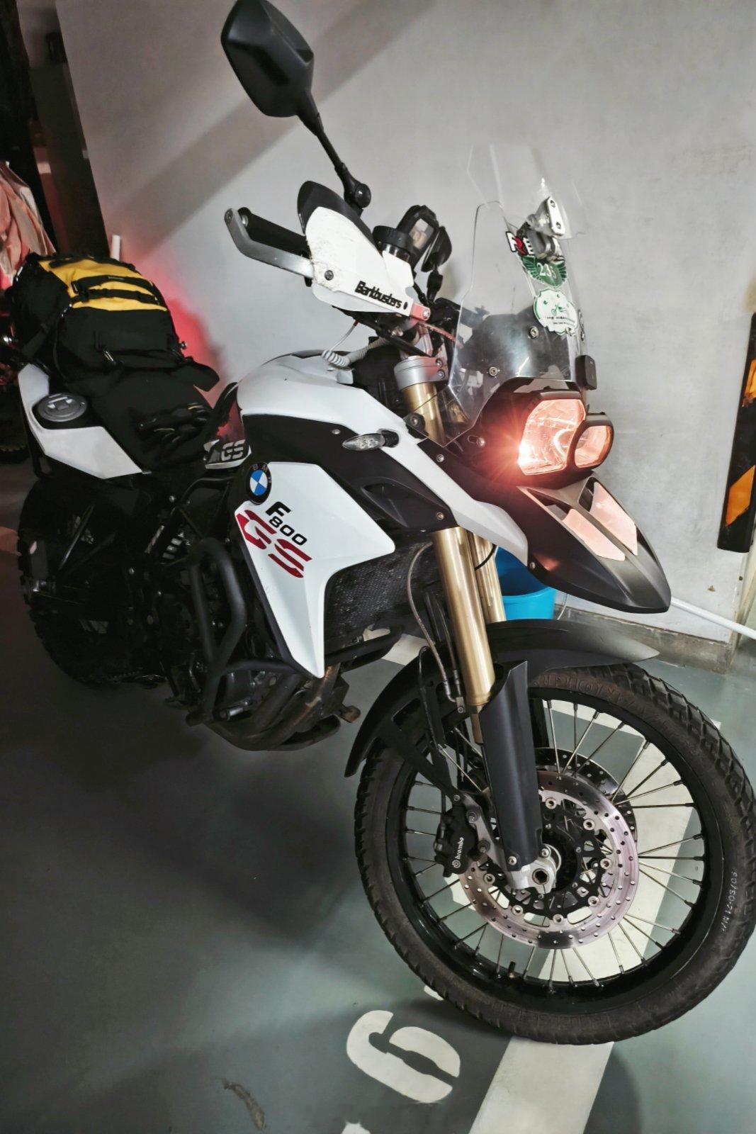 出去小转一圈摩托车