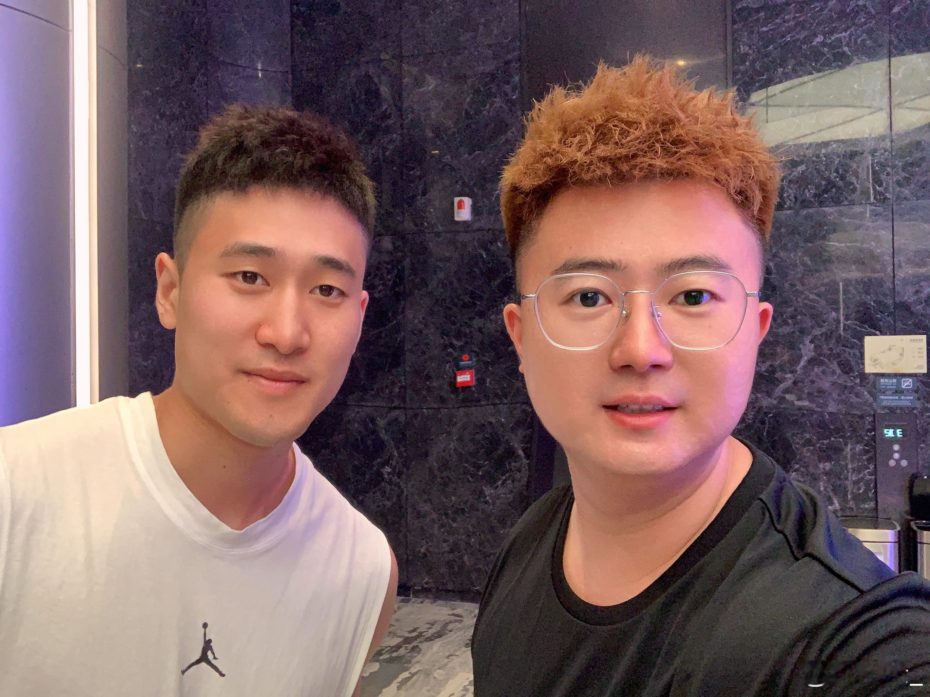 今晚解说广州龙狮主场对战吉林东北虎！兄弟看你发挥了