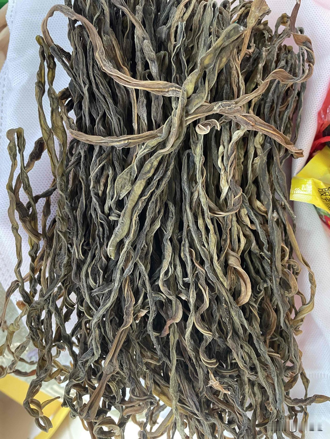 河南的豆角都去哪了？

本来打算再晒点干豆角，结果到超市一看，涨价2倍，之前每斤