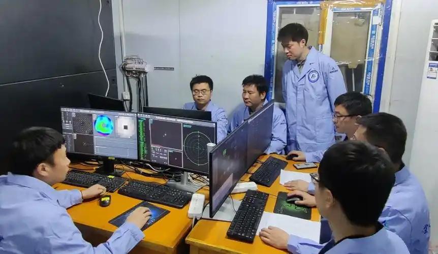 中国公布！
咱们的科研团队成功打通40万公里激光链路！有人却说中国最新地月激光通