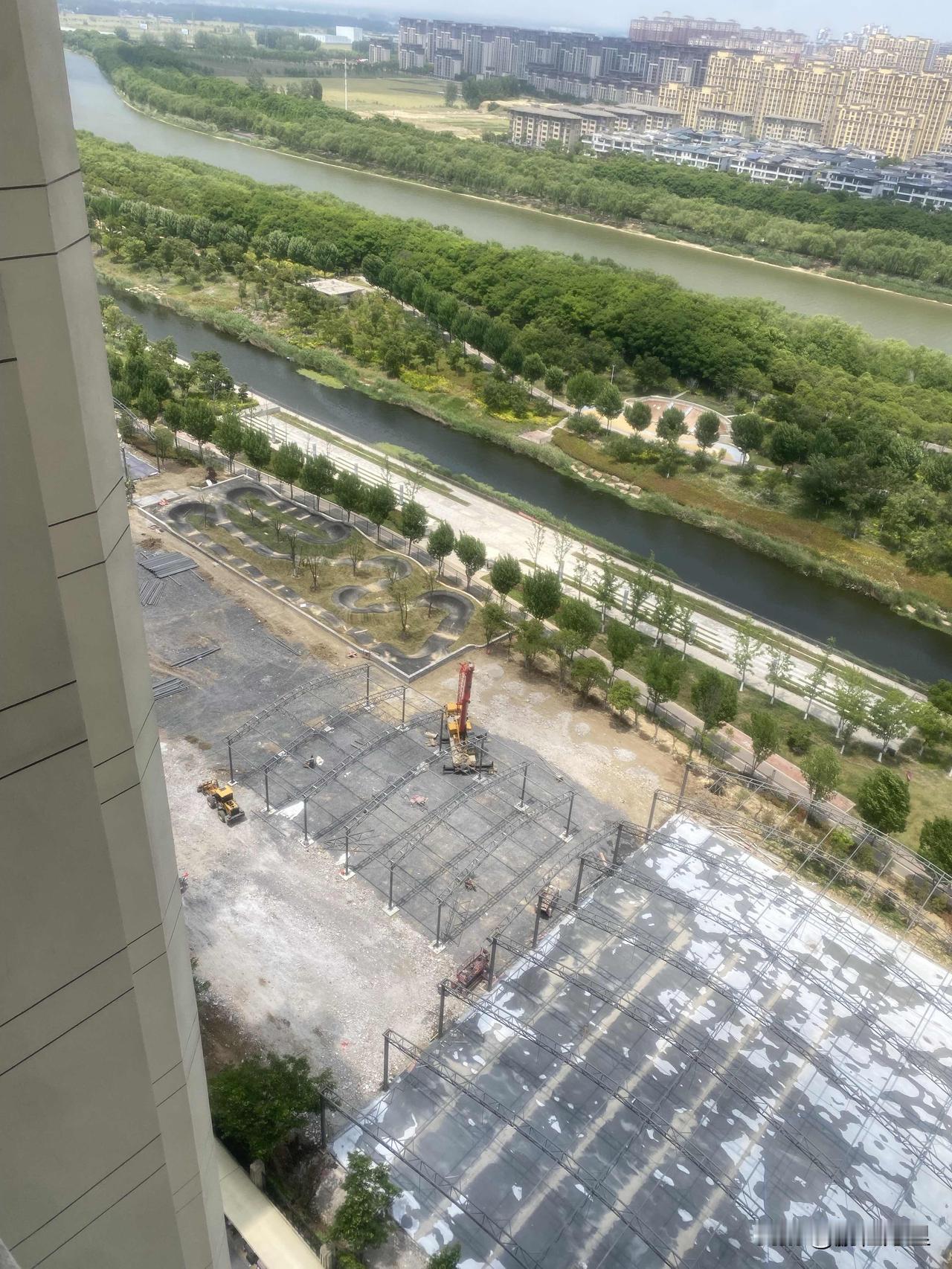 晒图笔记大赛宿州汴河沿岸南侧，玫瑰园小区后面，正在大修土木，这是在建什么工程