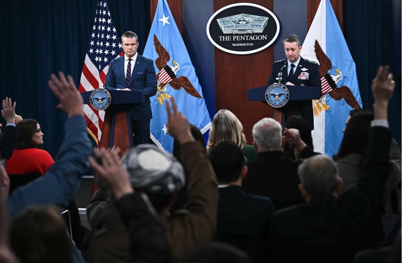 CBS称，美军在此次冲突中的首批阵亡人员，死于伊朗无人机袭击下的科威特舒艾巴港一