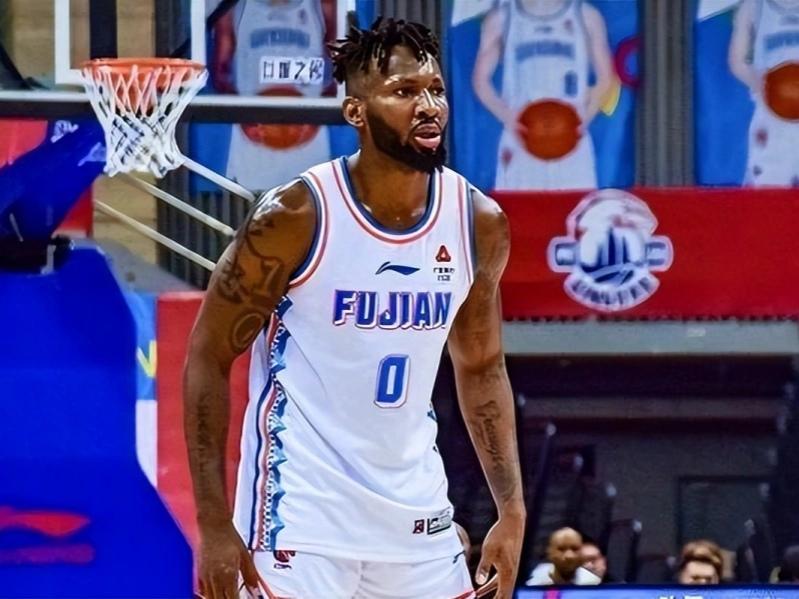 CBA最新消息：据BTV记者勇毅方发文报道：“杰曼因家人生病提前回京，缺席今晚的