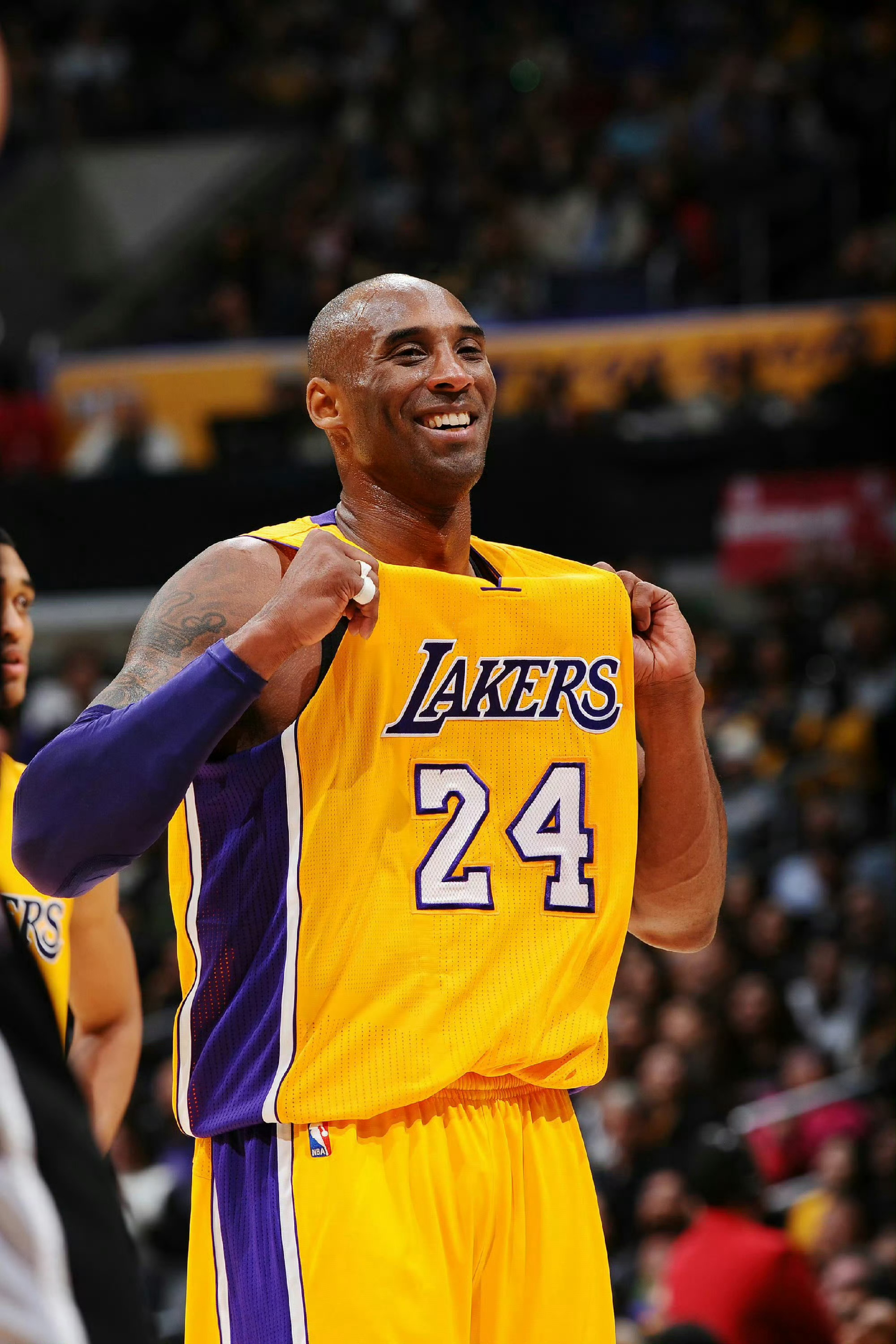 要知道自己想要什么，了解自己热爱什么，知道要走的路和正确的方向，并且勇敢地坚持到