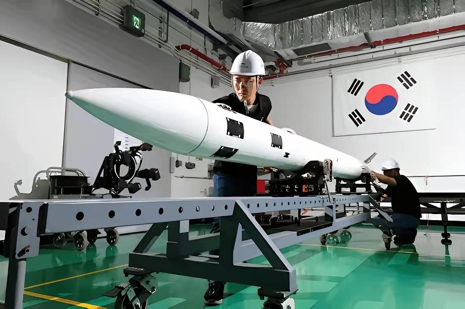 韩多款空射导弹亮相，能否成功须观察

        美国海军新闻网2025年1