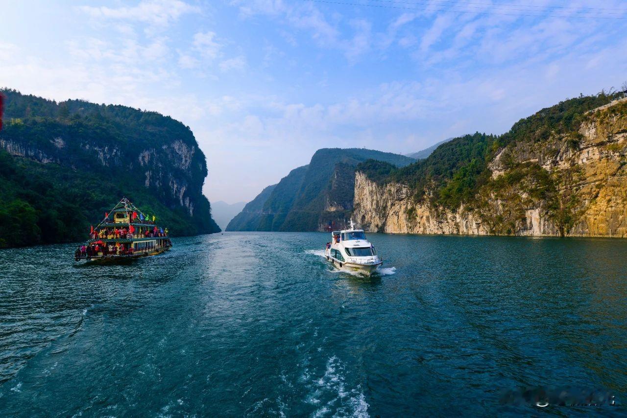 褪去浮华，相约彭水
——寻迹古黔中，解密《黔之驴》
 
县域文旅发展，最大误区就