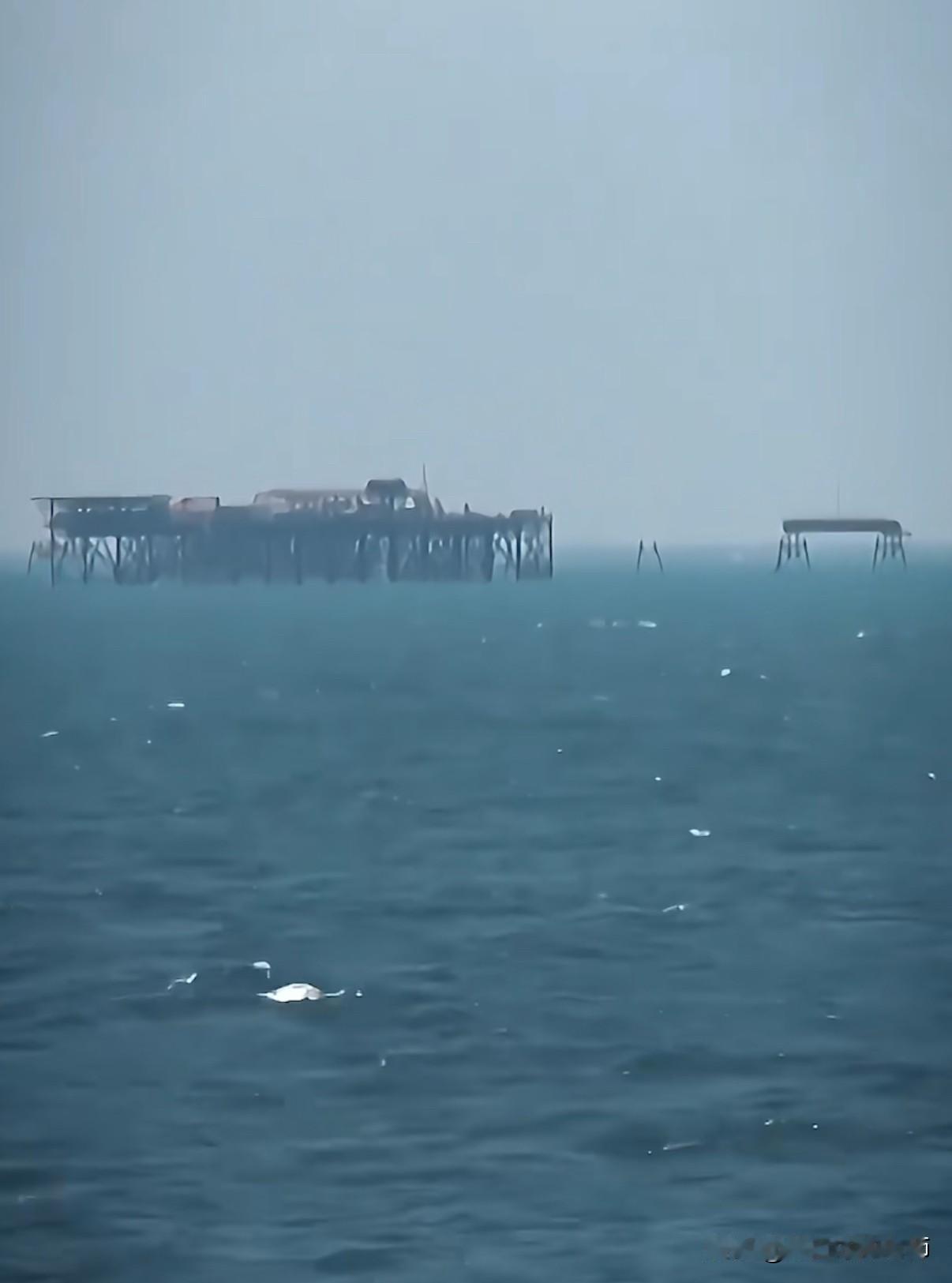 当地时间12月11日，乌克兰安全局“阿尔法”特种部队，出动无人机袭击了位于里海俄