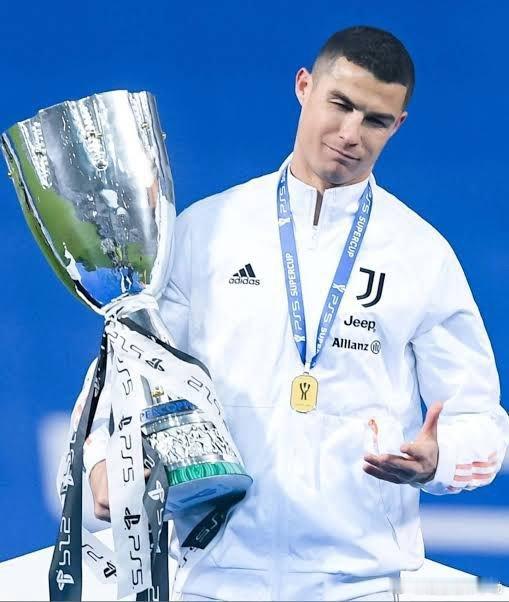 我们38岁时还没有进入美国职业足球大联盟（MLS）。梅西c罗