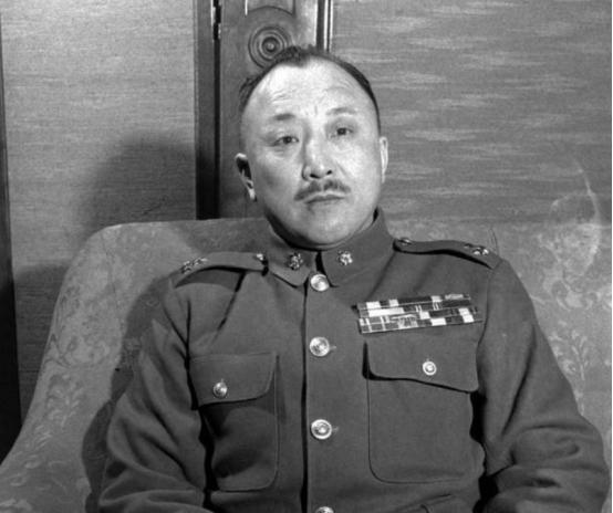 1949年开国大典前夕，一封署名“卫立煌”的密信从香港辗转抵达北平。这位被列为头