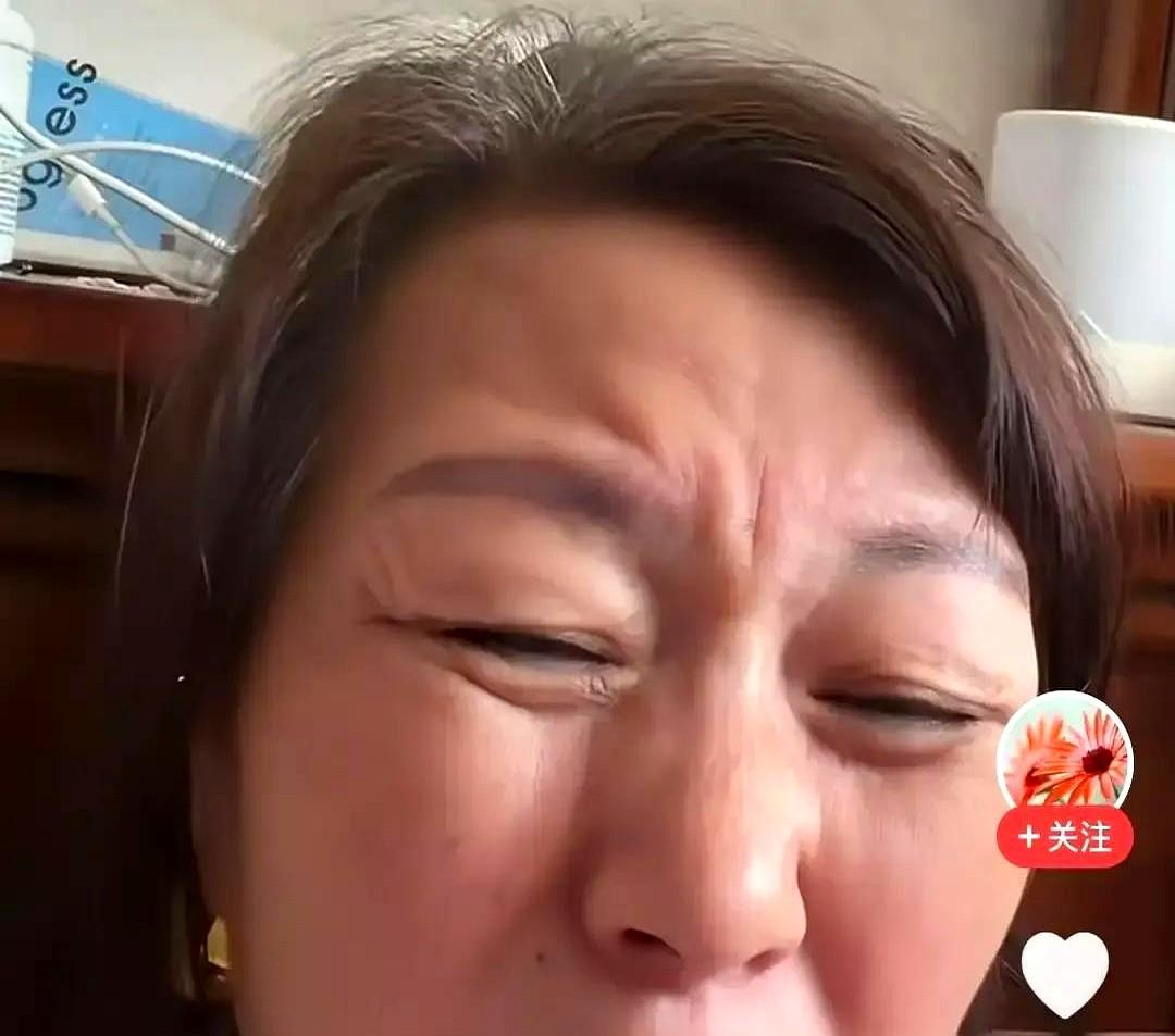 王金刚深夜直播突然开炮，说有人“装孝子背地里嚼舌根”，还补一句“我孩子我不疼？”