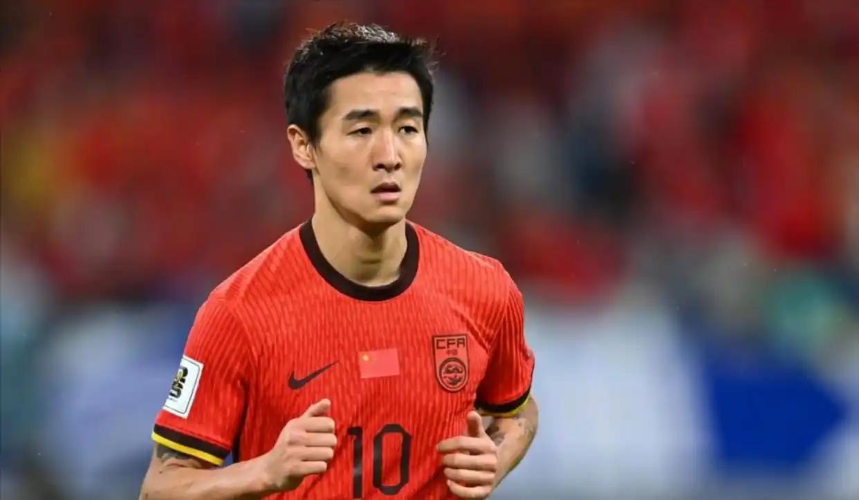 我们踢了四场热身赛，FIFA排名下降了5名，排名96的整天幻想着去世界杯，是时候
