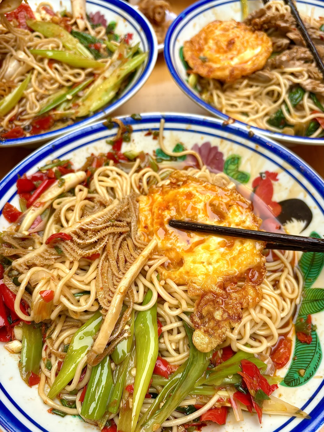 卧。。C‼️重庆你小子连小面都是现炒的❓