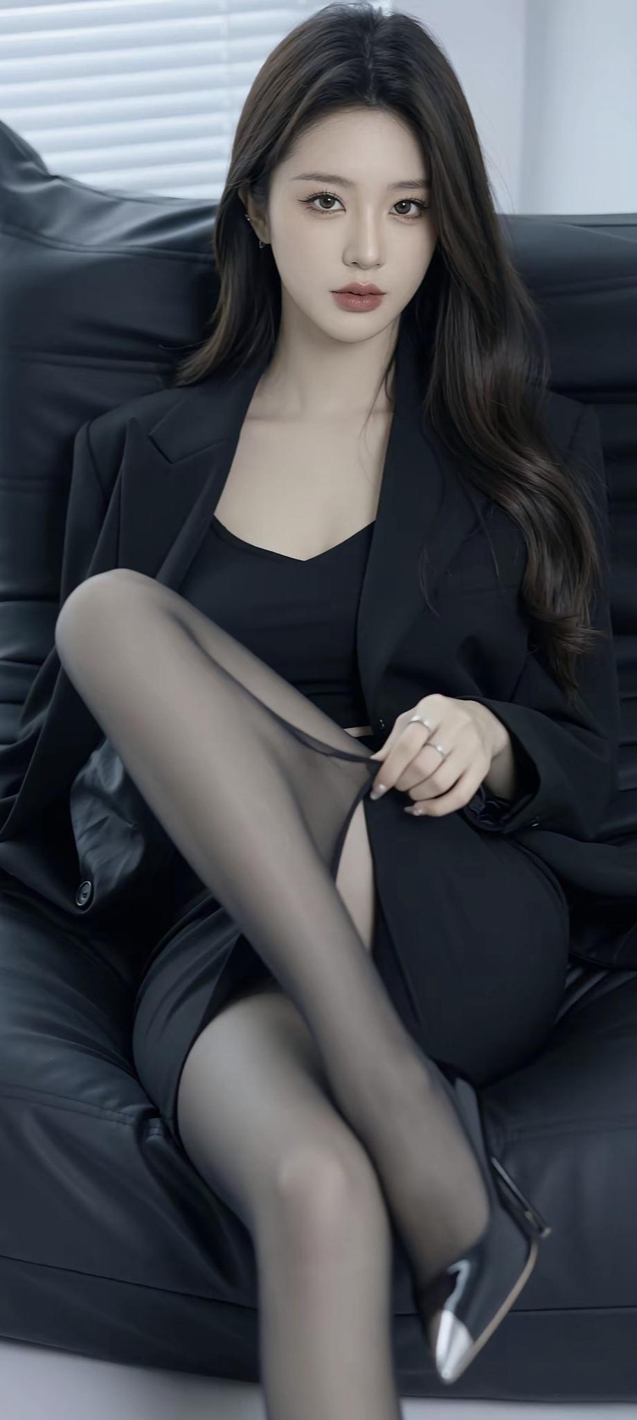 黑色西装造型图 西装质感照 西装酷感照 红白黑西装造型  黑西装穿搭展示 黑系西