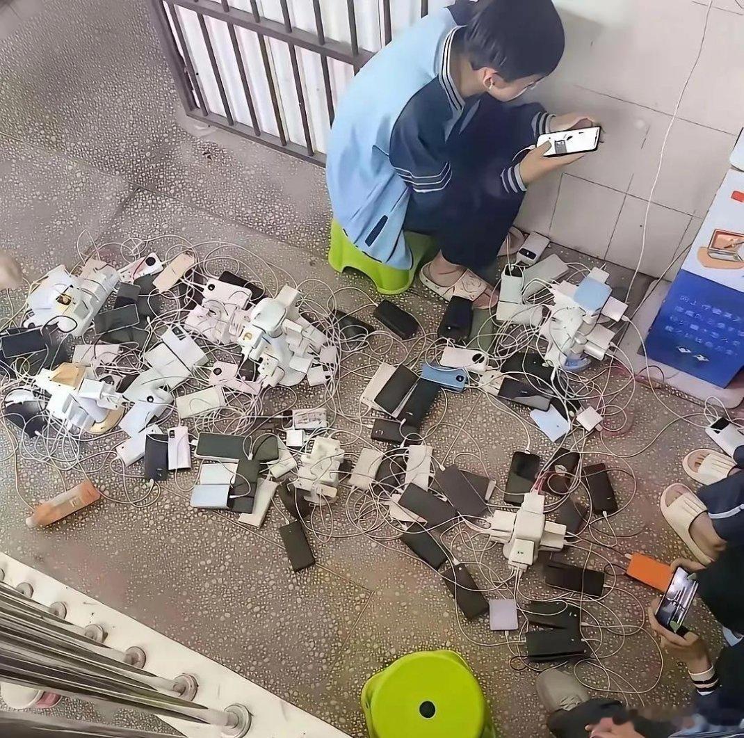 学生时代，全班唯一的走读生