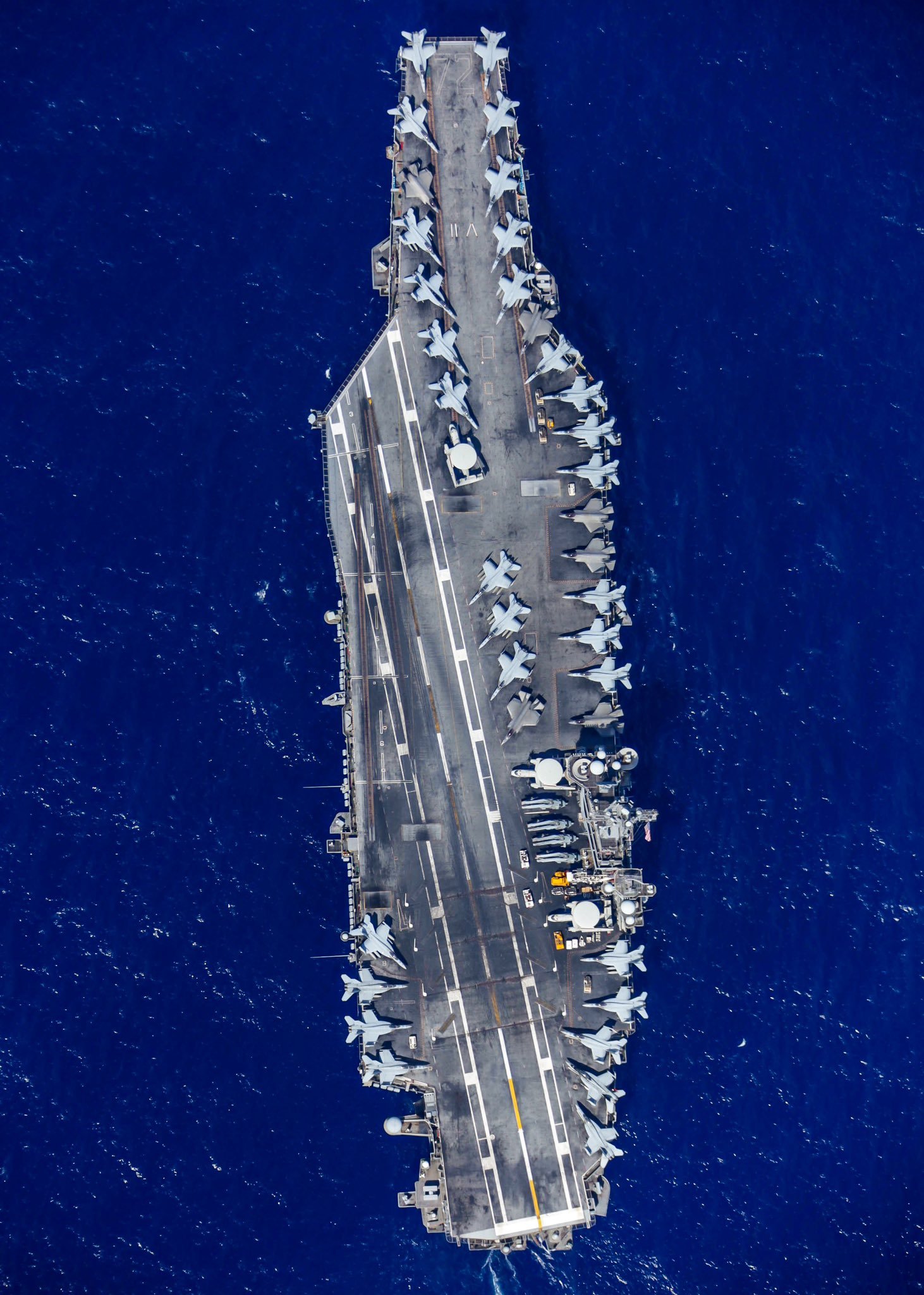 “亚伯拉罕·林肯”号航空母舰（USS Abraham Lincoln CVN-7