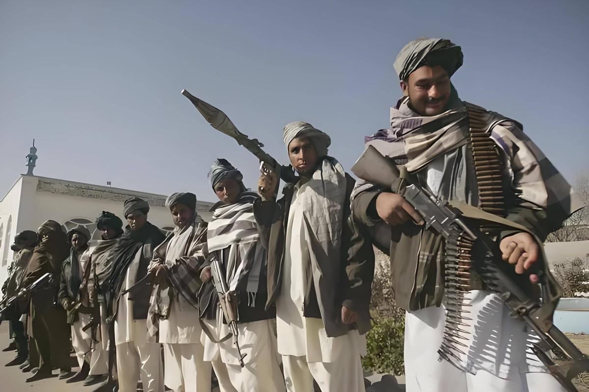 美国又对伊拉克耍横了！

直接不给伊拉克运美元，还冻结了和伊拉克军方的安全合作，