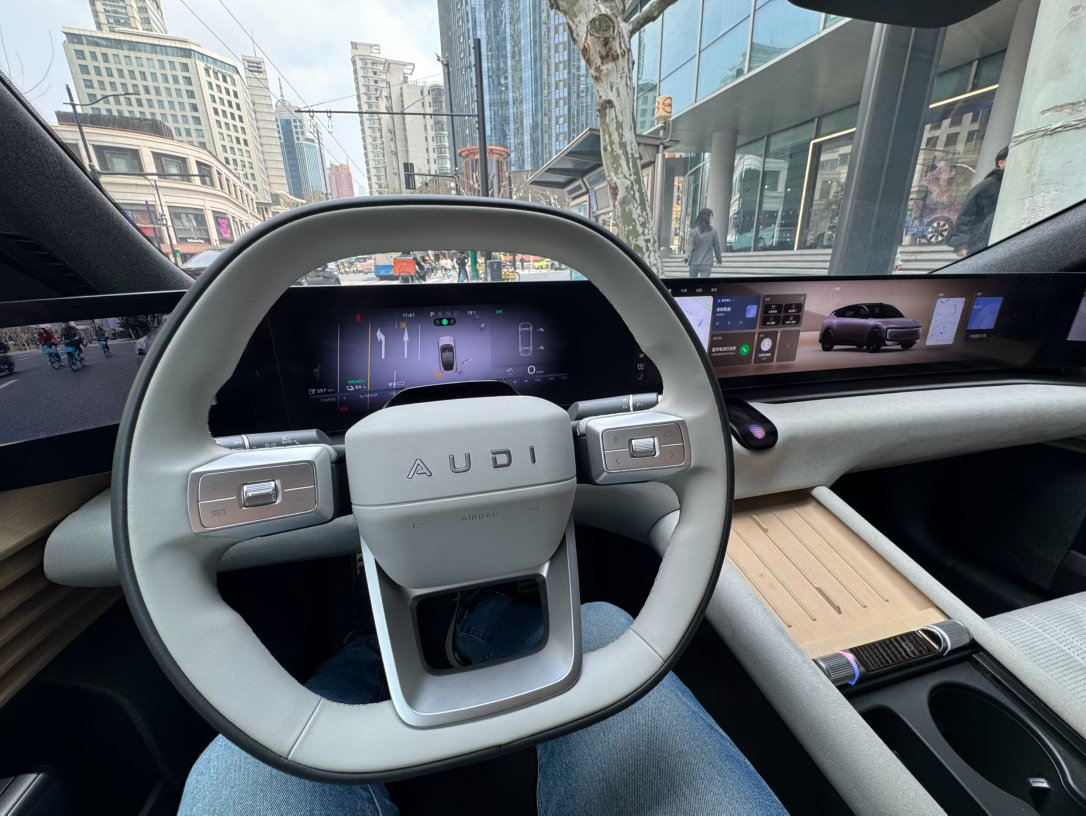 趁放假去开了几台车，等我想好怎么说合适的时候再发吧